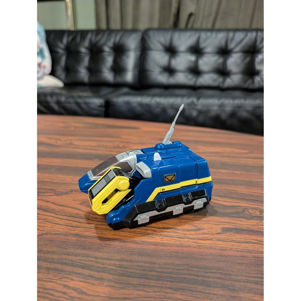VTG Bandai Power Rangers in Space Mega Tank Blue Yellow Vehicle 1997 Toy